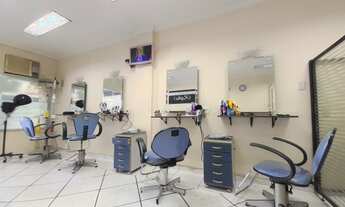 Imagem 5: Excelente e amplo ponto comercial, perto de todo comércio da região e transporte