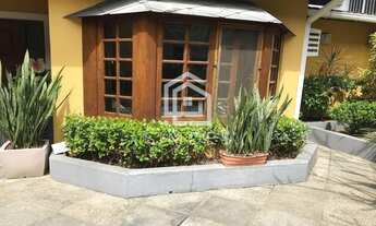 Imagem 3: Casa Duplex em maravilhoso condomínio com área de lazer e total segurança!