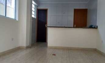 Imagem 2: Sala Living no andar térreo com quintal independente, Vila Fatima em São Vicente