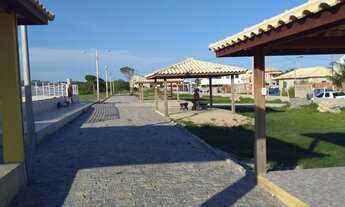 Imagem 4: Casa com piscina e churrasqueira entre a praia e a lagoa