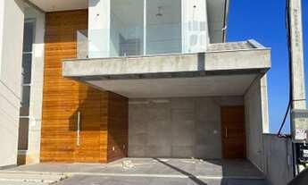 Imagem 2: Casa no Condominio Vale dos Cristais 4 para venda possui 262 metros quadrados com 4 quarto