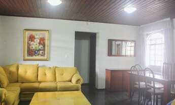 Imagem 5: Casa Térrea para venda possui 191 metros quadrados com 4 quartos em Alto Boqueirão - Curit