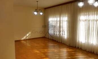 Imagem 5: Excelente Casa Térrea a Venda no Condomínio Recanto da Serra no Bairro Urbanova