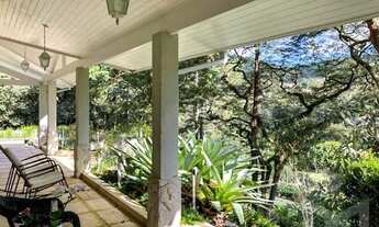 Imagem 3: Casa a venda tem 435 m2 com 4 Suítes em Pedro do Rio - Petrópolis - Rio de Janeiro