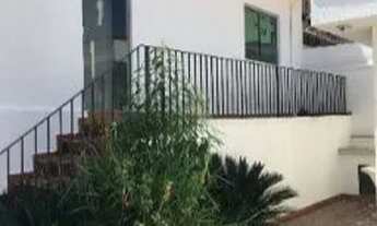 Imagem 3: Sobrado para aluguel possui 200 metros quadrados com 2 quartos