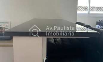 Imagem 2: Aluguel - apto 40m2, andar alto: sala, varanda, quarto c/ armário, banheiro, cozinha ameri