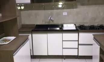 Imagem 6: Tranquilidade e sossego na praia com piscina