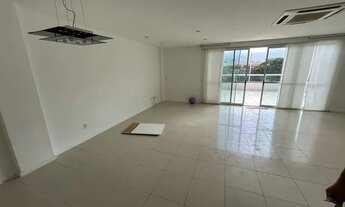 Imagem 3: Apartamento para aluguel com 195 metros quadrados com 3 quartos