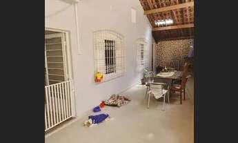 Imagem 3: Térrea para venda possui 141 metros quadrados com 4 quartos