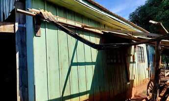 Imagem: Casa de madeira antiga