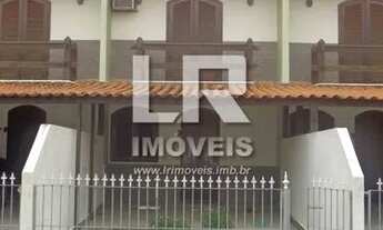 Imagem 1: Casa duplex com 2 quartos à 200 mts da lagoa, Excelente localização *U-07