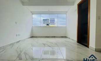 Imagem 7: Casa Geminada Independente com 3 Quartos, Suíte e 2 Vagas no Bairro Santa Mônica