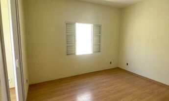 Imagem 4: Casa com 03 quartos na Divisa entre Vila Geny e Vila Santa Edwiges a venda