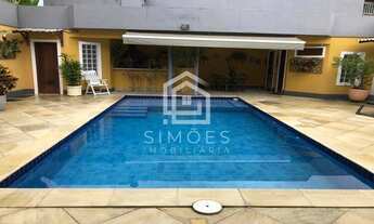 Imagem 2: Casa Duplex em maravilhoso condomínio com área de lazer e total segurança!