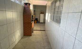 Imagem 3: Sobrado para aluguel e venda tem 28 metros quadrados com 3 quartos