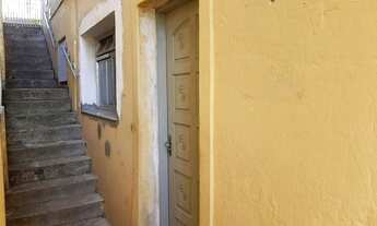 Imagem: Casa com 01 dormitório na Avenida Santo