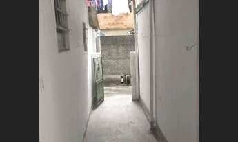 Imagem 7: Casa com 3 Quartos e Terraço no Bairro Cerâmica !!