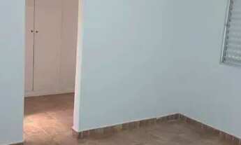 Imagem 4: Sobrado comercial disponível para locação e bem localizado