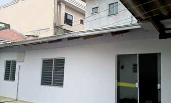 Imagem: Casa no costa e silva fundos