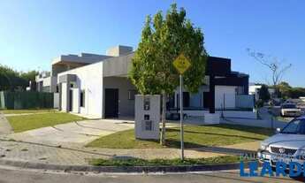 Imagem 3: CASA ASSOBRADADA - CONDOMÍNIO RESIDENCIAL MONT BLANC - SP