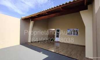 Imagem 2: Casa Geminada em Jataí, 2 Quartos sendo 1 Suíte, Garagem para 2 carros paralelos