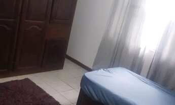 Imagem 6: Quarto mobiliado em casa semi mobiliada