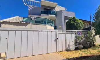 Imagem: Sobrado com ótima localização no Carandá