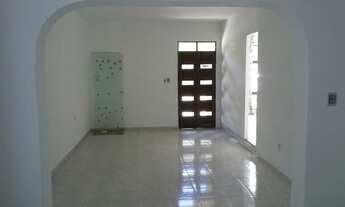 Imagem 3: Excelente casa em área nobre em Ipiaú