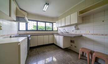 Imagem 2: Apartamento para venda possui 304m² com 4 quartos (4 suítes), 5 vagas e depósito individua