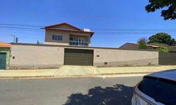 Imagem: Aparecida de Goiânia - Casa Padrão - Cidade