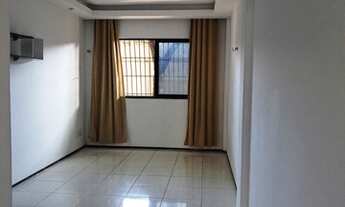 Imagem 2: Apartamento para aluguel possui 76 metros quadrados com 3 quartos em Montese - Fortaleza