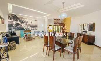 Imagem 3: Casa em condomínio de alto padrão às margens da lagoa