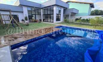 Imagem: Casa térrea em condomínio fechado com