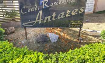 Imagem 2: Casa/Sobrado no Condomínio Res Antares - com 3 quartos sendo 1 suíte - Jd América - Goiâni