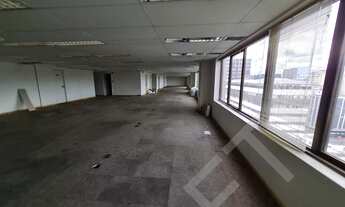 Imagem 10: Andar/laje corporativa para aluguel e venda possui 3.449 metros quadrados em Centro - Curi