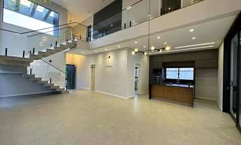 Imagem: Casa de condomínio com 3 suítes, sendo