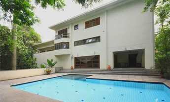 Imagem: Casa reformada em condominio fechado na