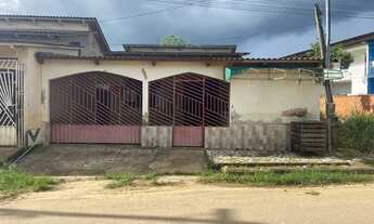 Imagem: Vende-se uma casa em Sena Madureira