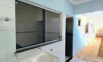 Imagem 6: CASA Á VENDA Casa com 3 dormitórios