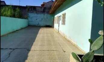 Imagem 2: VENDO ÓTIMA CASA COM LOTE INTEIRO NO GOLFINHOS - PRÓXIMO A RODOVIA - RUA ASFALTADA - ACEIT