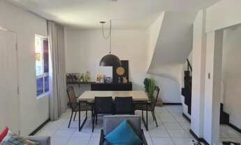 Imagem 2: Casa em Condomínio com 3 Quartos (sendo 1 Suíte) + dependência completa - Stella Maris