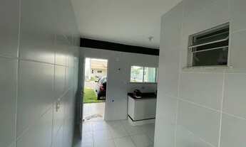 Imagem 4: Alugo ou vendo casa no Atlanic Ville 3/4 quartos com 1 suíte padrão solta dos 2 lados