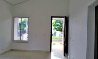 Imagem 2: Casa térrea no Condomínio Bella Vitta com 3 quartos, 1 suíte, aquecedor solar, pé direito