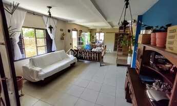 Imagem 2: Casa para venda possui 181m² - 4 dormitórios no Rio Branco - Porto Alegre - RS