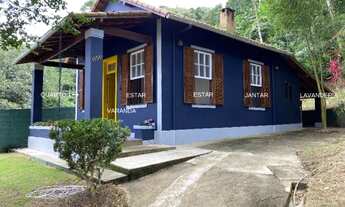 Imagem 5: Casa na Mosela, reformada, excelente localização, terreno e visual lindos