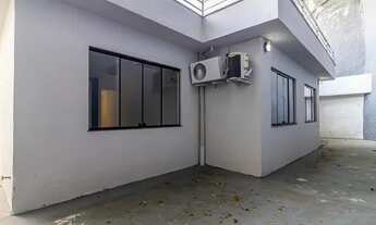 Imagem 6: Belíssima casa triplex de 6 suítes em Laranjeiras toda reformada com RGI ok