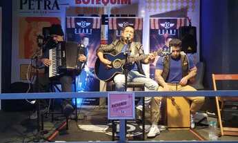 Imagem: Bar em Santana de Parnaíba