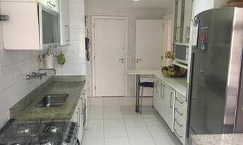 Imagem 5: Linda cobertura duplex. Vazia. Disponível para venda possui 250 metros quadrados com 3 qu