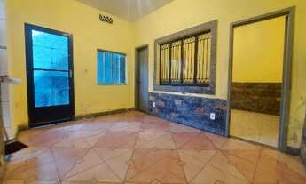 Imagem 4: Casa de vila com 2 quartos em Padre Miguel, junto a comércios,farmácia, mercados