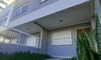 Imagem: Sobrado com 03 suítes na Beira mar de Tramandaí